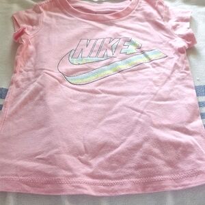 Girls Nike T-shirt(1)